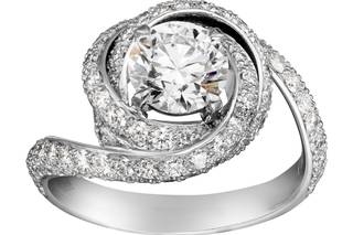 anillo de compromiso original en oro blanco y diamantes