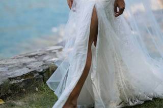 vestido de novia para verano con abertura en la pierna