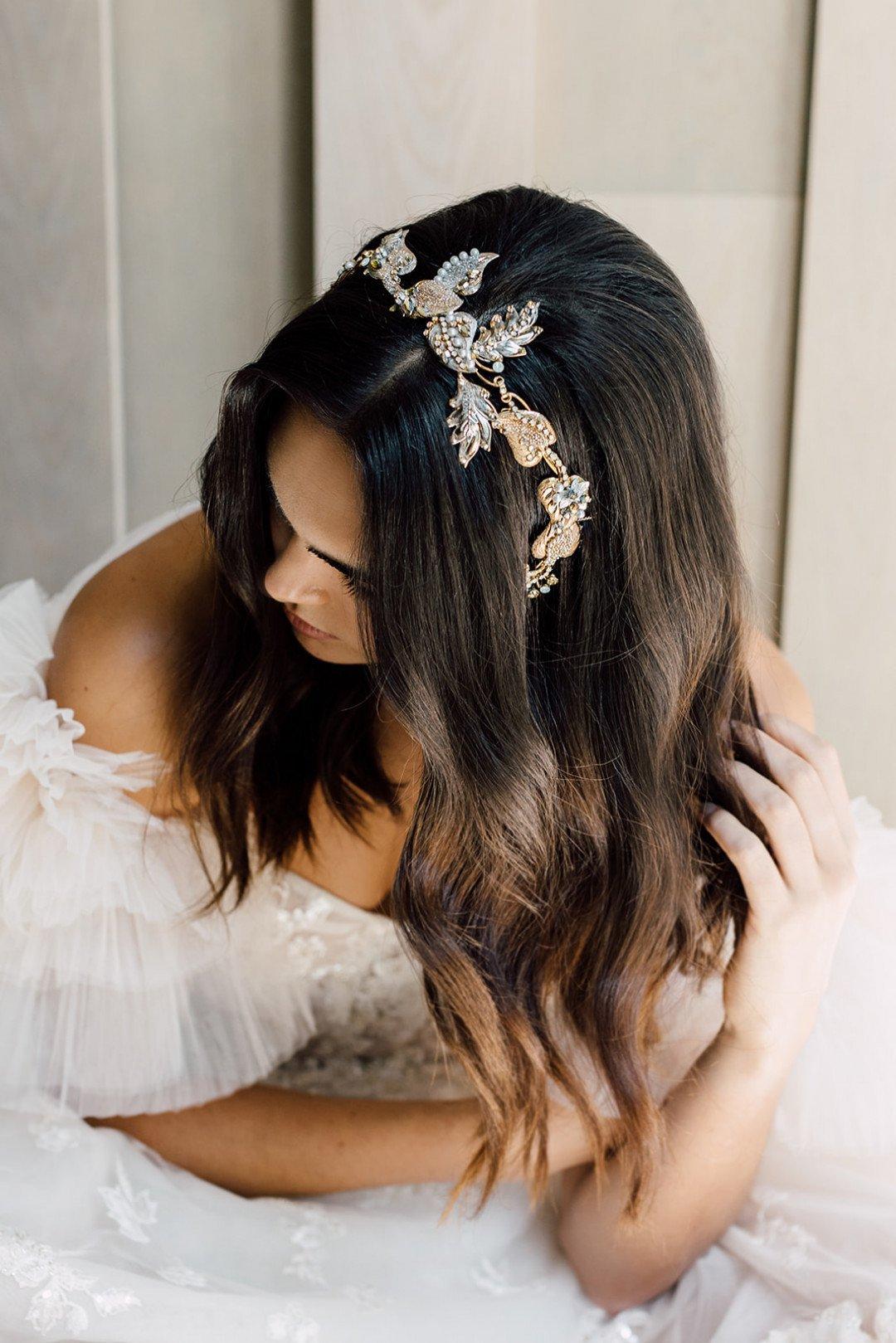 8 ideas de Peineta  accesorios para el pelo, tocados de novia, adornos para  el pelo