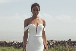 Vestido de novia civil corte sirena hombros caídos