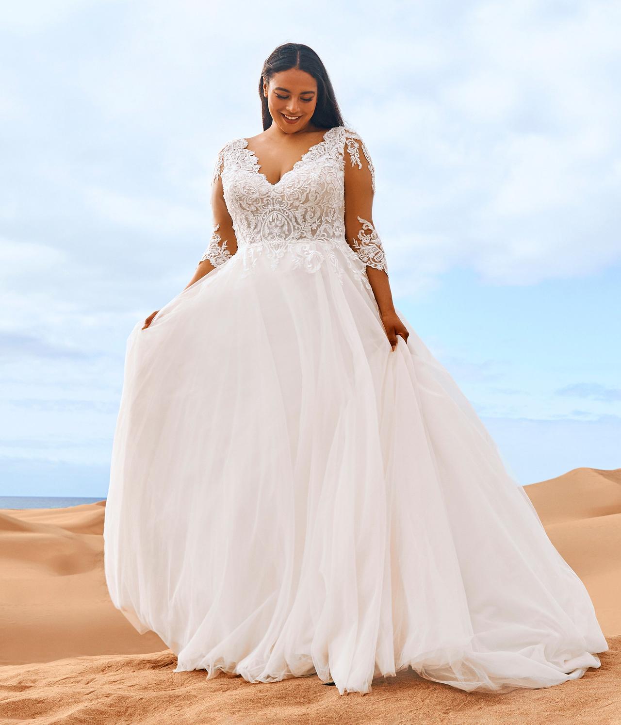 50 vestidos de novia para embarazadas: propuestas que enamoran