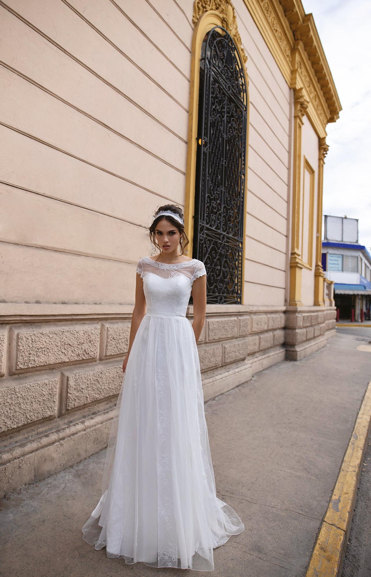 40 vestidos de novia plisados: lo mejor de la temporada