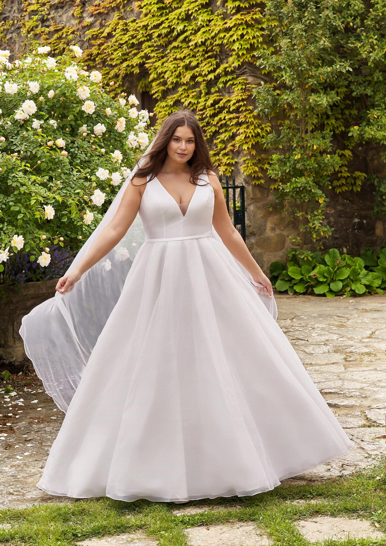 Mujer hermosa Torneado Pelágico 90 vestidos de novia para gorditas: ¡estos son los diseños que triunfarán  este 2023!