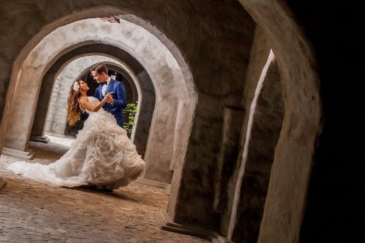 Tipos de colas según el vestido de novia y estilo ¡elige el tuyo!