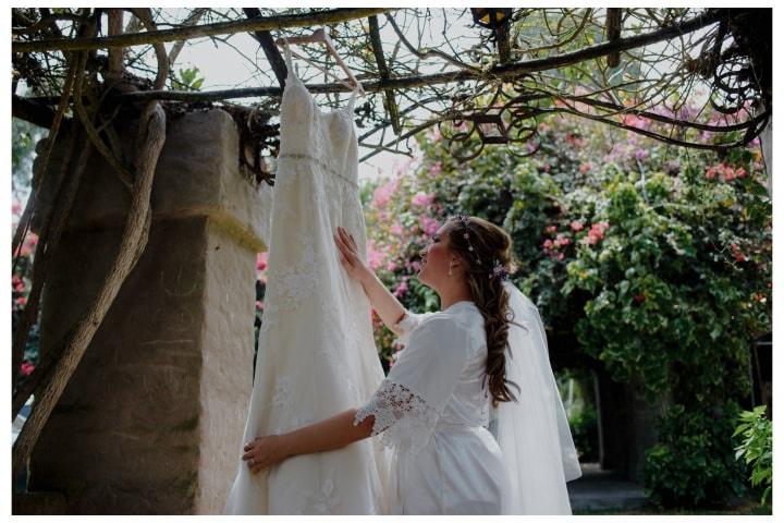 Cómo elegir tu vestido de novia para una ceremonia religiosa: hablan los  expertos