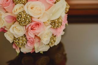 Bouquet de novia con joyas