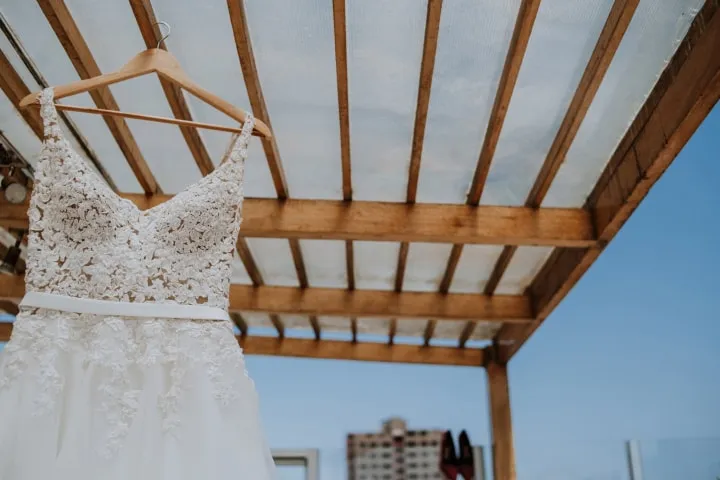 Cómo elegir tu vestido de novia para una ceremonia religiosa: hablan los  expertos