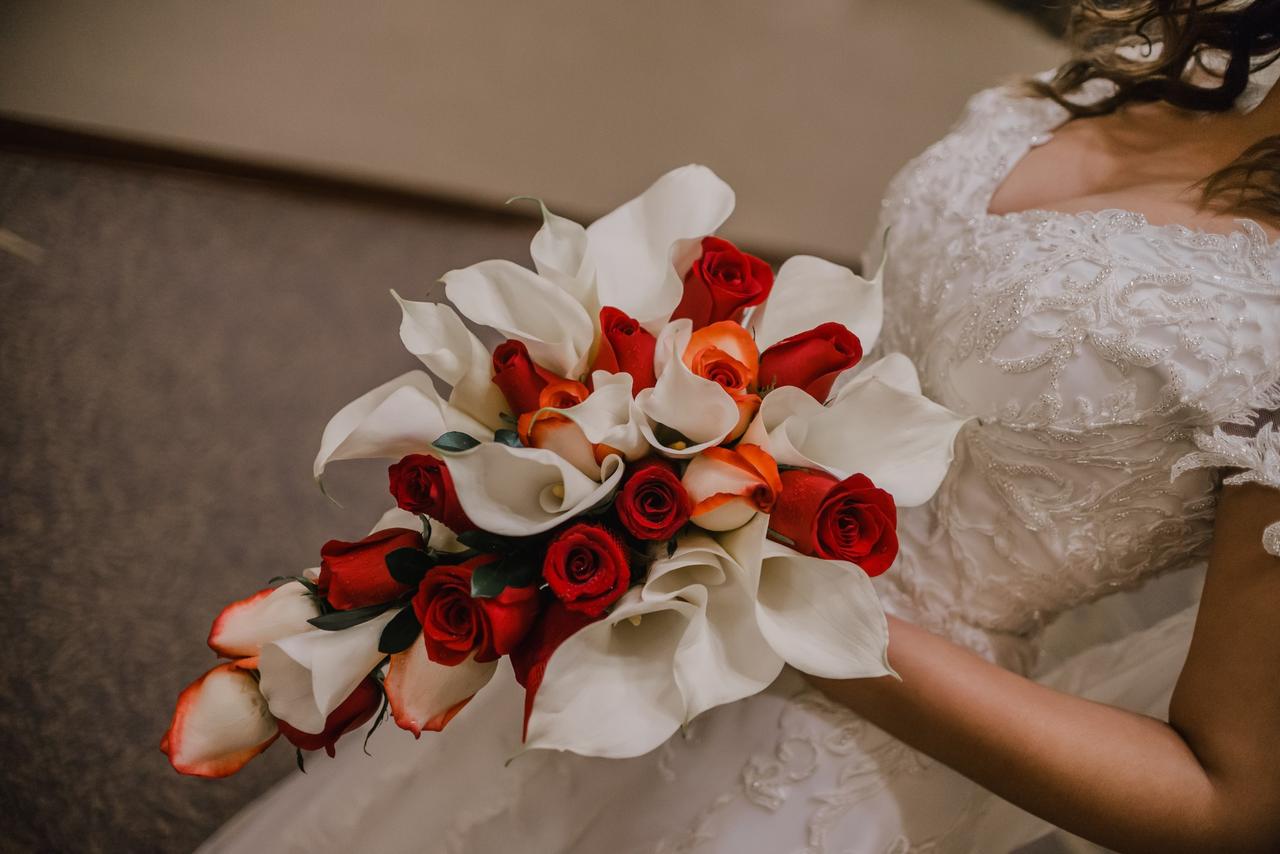 Bouquets de novia cascada: 22 espectaculares el