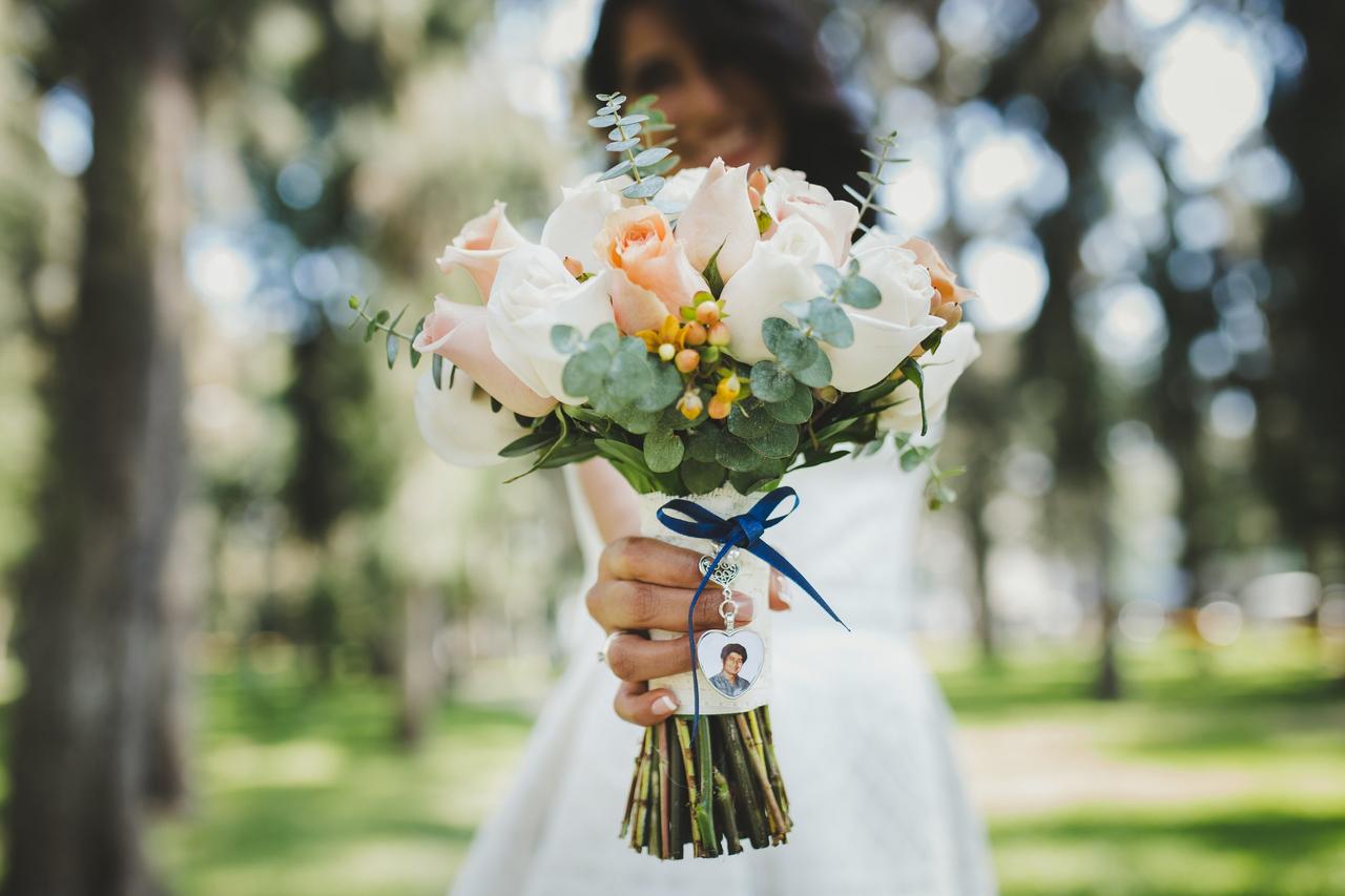 18 formas de recordar a un ser querido en el matrimonio