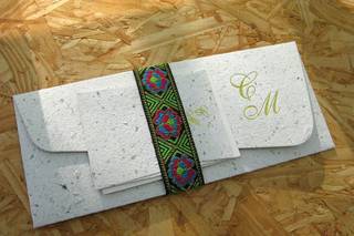 tarjeta de matrimonio civil con cinta bordada andina