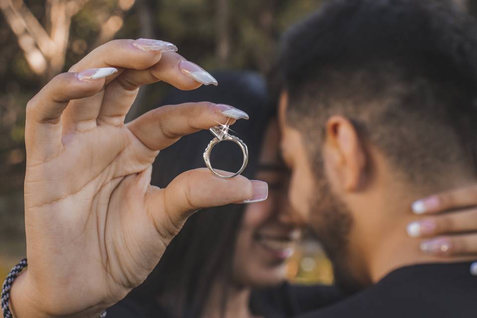 Descubran cómo lograr las fotos más instagrameables del anillo de compromiso