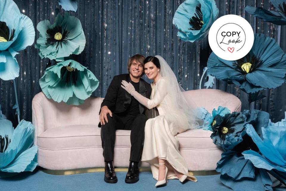 ¡Laura Pausini se ha casado! y su look de novia con blazer, guantes, perlas y velo son ¡divinos!