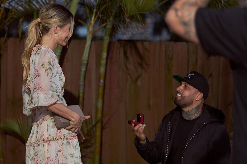 Nicky Jam se ha comprometido con la modelo Cydney Moreau