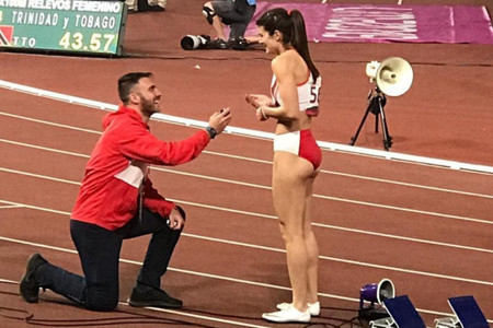 La romántica pedida de mano a la atleta Paola Mautino en los Juegos Panamericanos