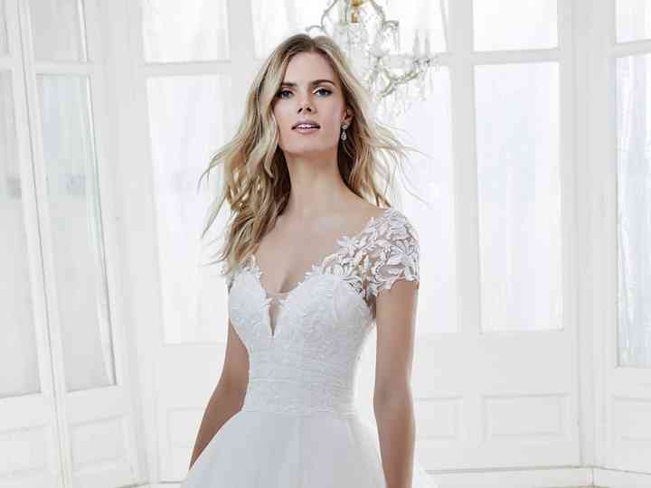 Divina Sposa 2020 Elegancia Y Glamour Que Todas Desean Para Su Vestido De Novia