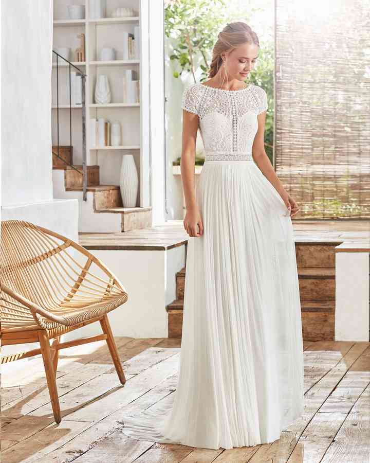 Vestidos De Novia 2020 Escote Ilusion 45 Disenos Romanticos Lo Que Estas Buscando