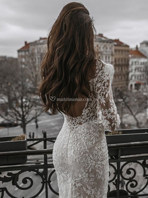 Bay, Galia Lahav