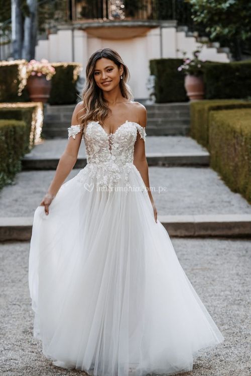 9914, Allure Bridals