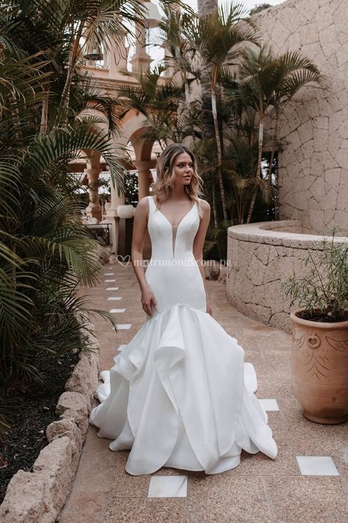 E251, Allure Bridals