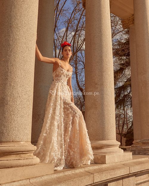 CATALINA, Galia Lahav