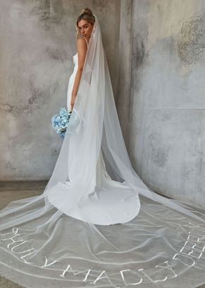 TRULY MADLY DEEPLY LONG VEIL , 48