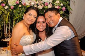 Chris Passuni Wedding & Event Planner