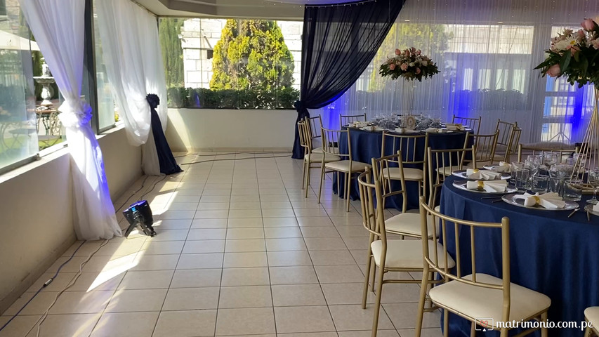 Matrimonio en salón 