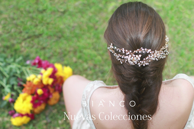 Bianco tiaras, tocados y accesorios