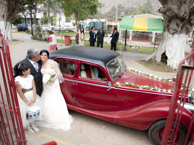 El matrimonio de Juan Carlos y Gina en Santa Eulalia, Lima 11