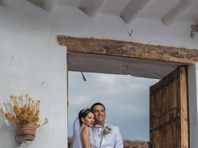 El matrimonio de Enzo y Karina en Andahuaylillas, Cusco 24