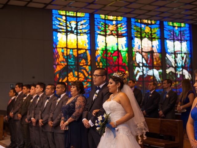El matrimonio de Martin y Fiorella en San Borja, Lima 7