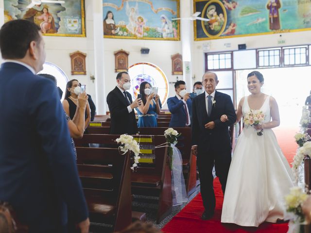 El matrimonio de Alberto y Marisela en Santiago de Surco, Lima 20
