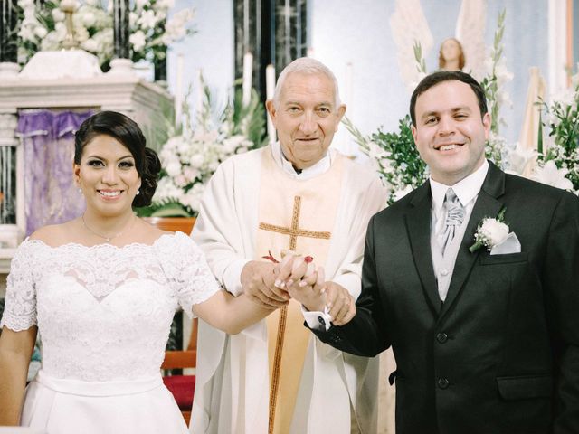 El matrimonio de Javier y Maria en Piura, Piura 30