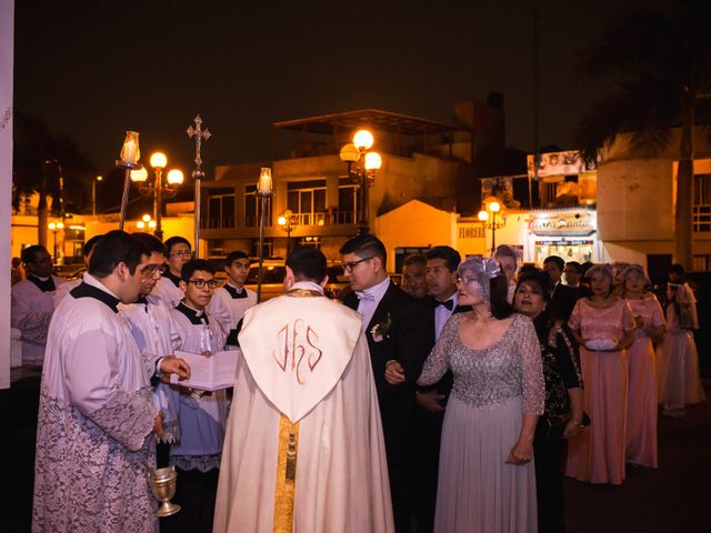 El matrimonio de Samuel y Sandra en Pueblo Libre, Lima 25