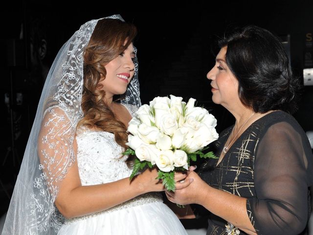 El matrimonio de Andrés  y Verónica  en San Borja, Lima 7