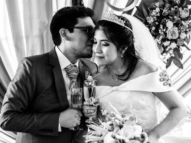 El matrimonio de Renzo y Sandra en Lince, Lima 19