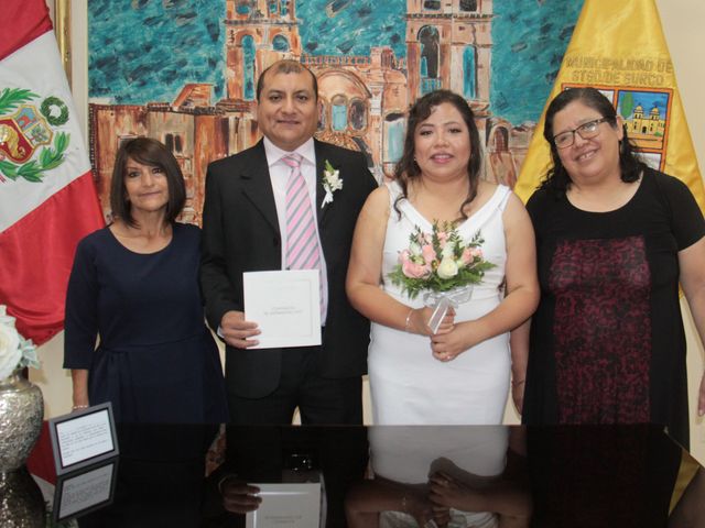 El matrimonio de Renzo y Erika en Santiago de Surco, Lima 5
