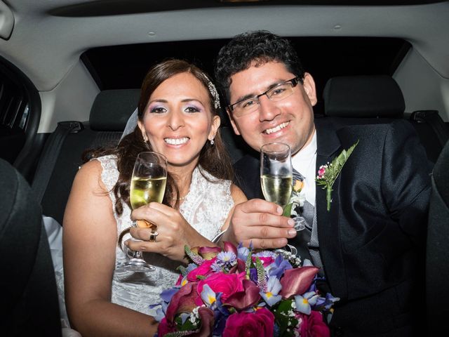 El matrimonio de Jesús María Carlos y María  en Lima, Lima 6