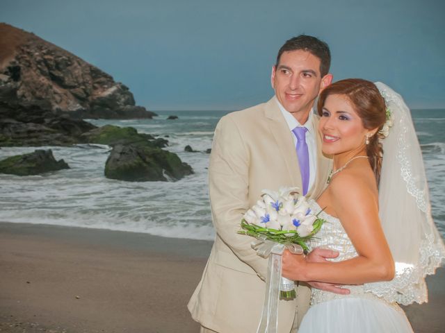 El matrimonio de Brad y Katia en Punta Hermosa, Lima 12