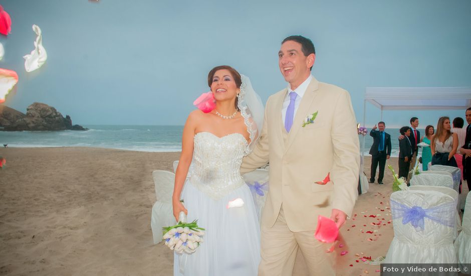 El matrimonio de Brad y Katia en Punta Hermosa, Lima