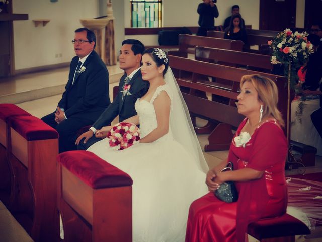 El matrimonio de Markos y Miluska en Santiago de Surco, Lima 16
