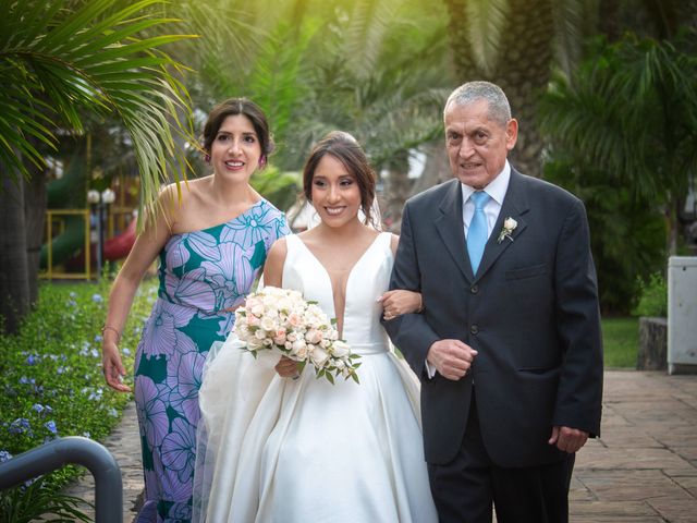 El matrimonio de Ricardo y Natalia en Santiago de Surco, Lima 19