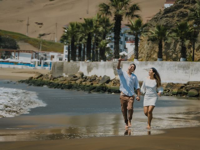 El matrimonio de Renzo y Carolina en Punta Hermosa, Lima 16