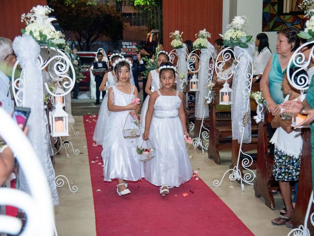 El matrimonio de Jakson y Carla en Iquitos, Loreto 13