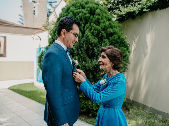El matrimonio de Martin y Zintia en Santiago de Surco, Lima 13