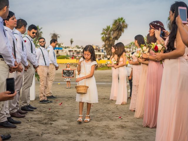 El matrimonio de Cristhian y Xiomara en Ancón, Lima 32