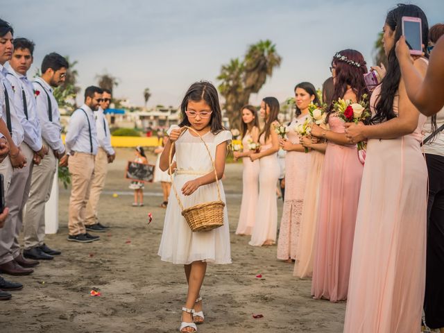 El matrimonio de Cristhian y Xiomara en Ancón, Lima 33