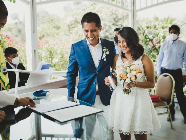 El matrimonio de Alex y Luzma en San Borja, Lima 20