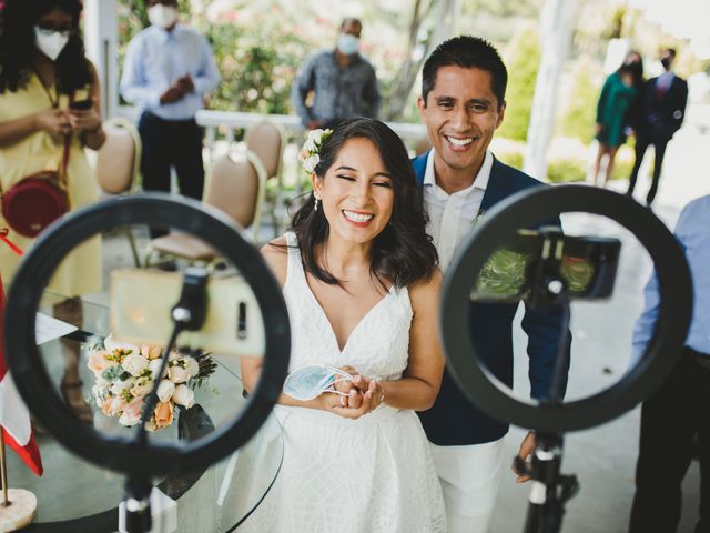 El matrimonio de Alex y Luzma en San Borja, Lima 27