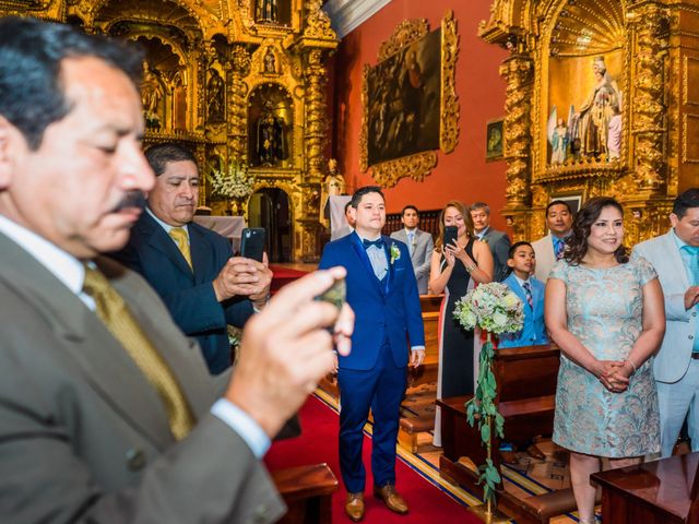 El matrimonio de Milthon y Alessandra en Los Olivos, Lima 14